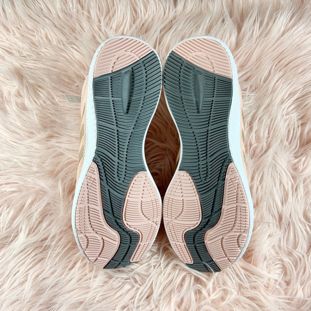 New Adidas Women’s Edge Lux 4 Running Shoes - Picture 5 of 7